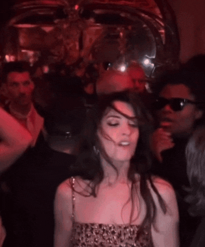 Anne Hathaway Dancing GIF