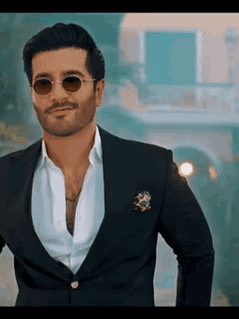 Feroze Khan GIF