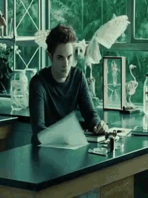 Smelly Robert Pattinson GIF