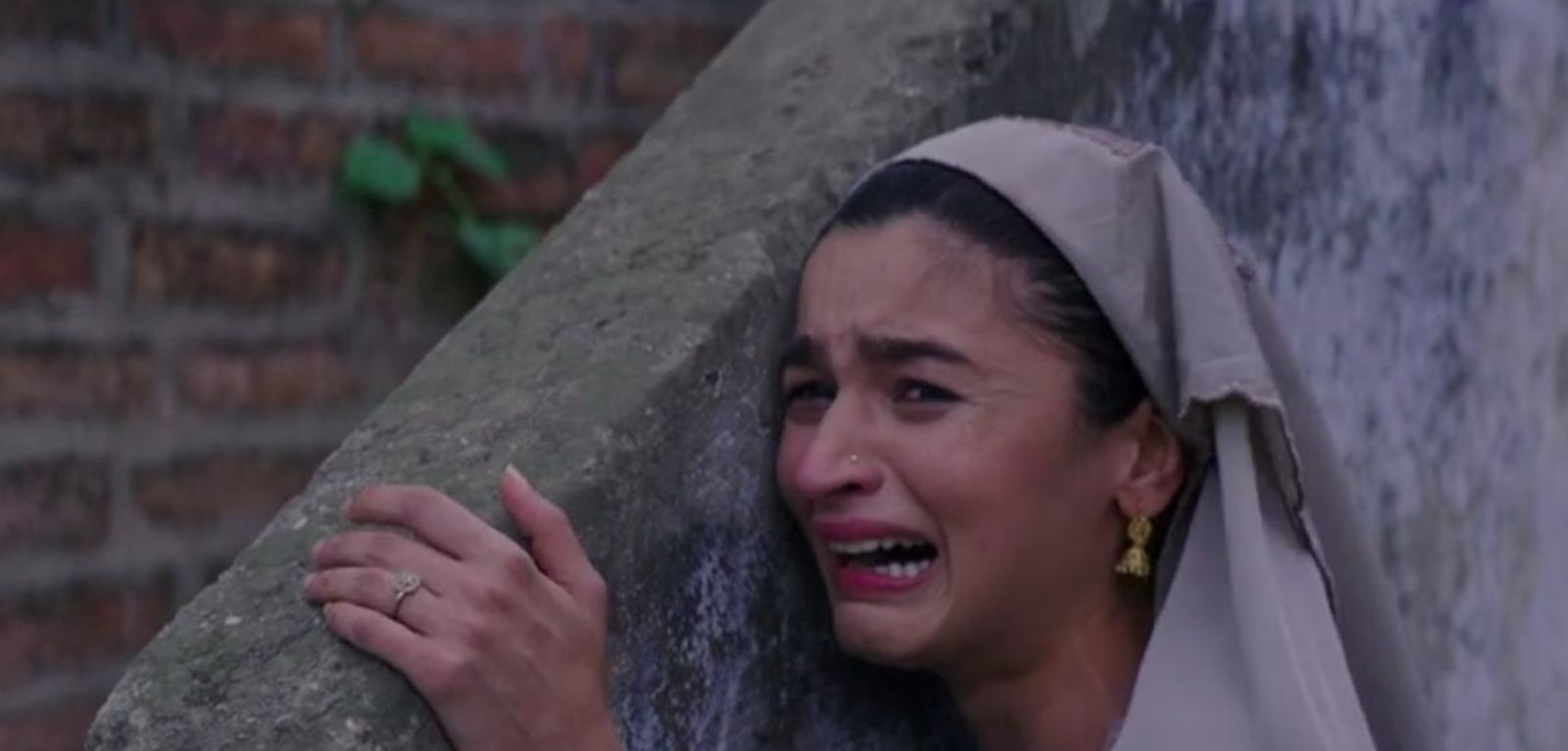 Mujhe Ghar Jaana Hai Meme Template