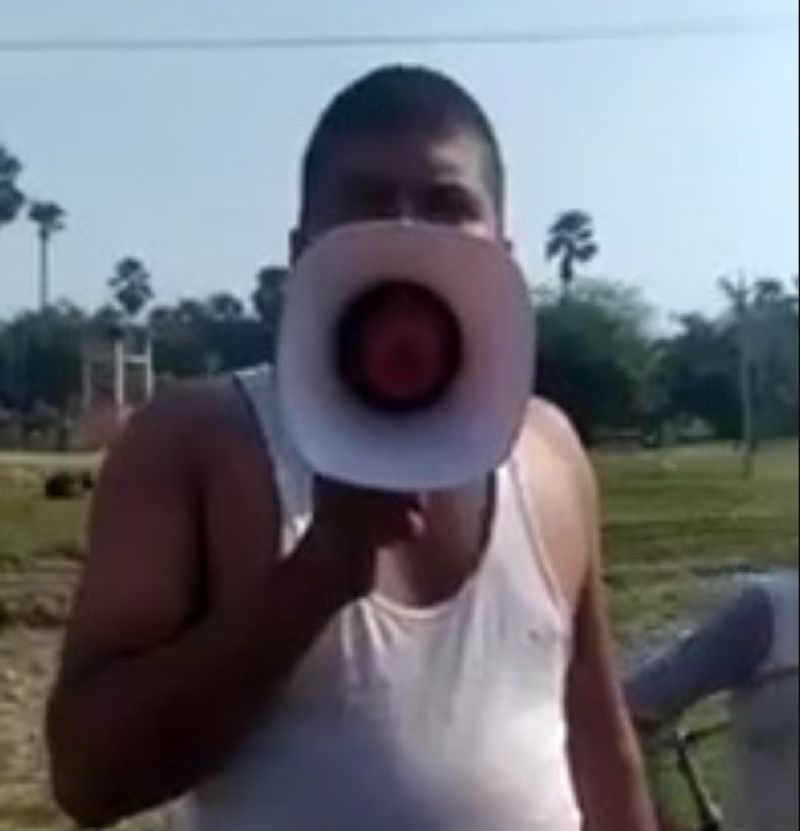 Jaldi Waha Se Hato Meme Download