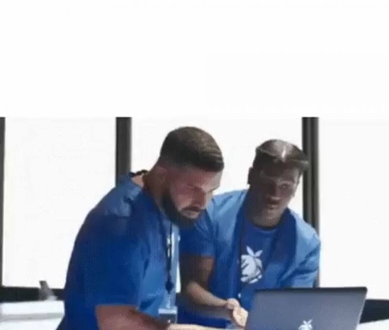 Drake Computer Meme Getting Viral On Social Media Hilarious Drake Computer Meme