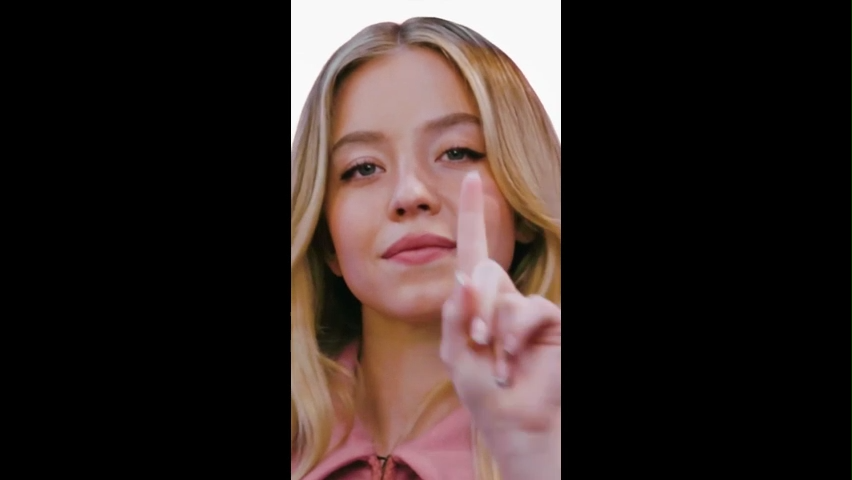 Sydney Sweeney Bai Green Screen Meme Video Download