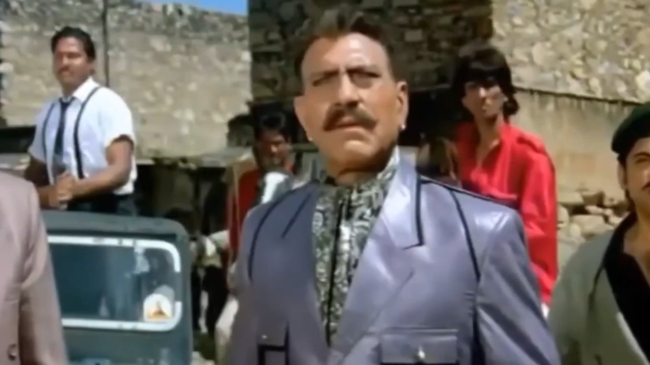 Gaon Me Koi Nahi Hai Thakur Sahab Meme Download